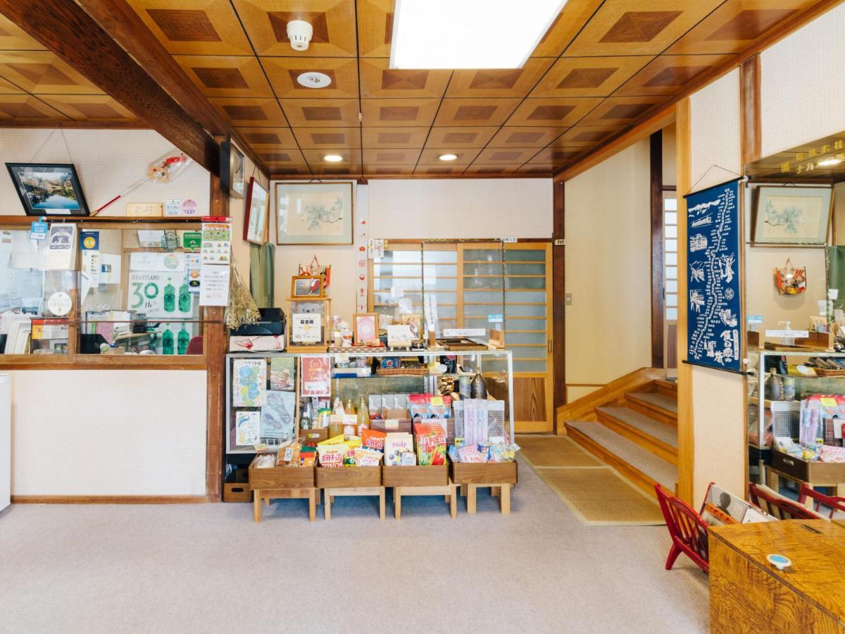 ホテル おおぐて湖畔しらさぎ荘 下條村 エクステリア 写真